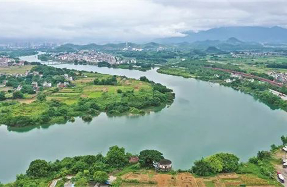 《羊城晚报》：曾经污水横流 如今整洁宜居